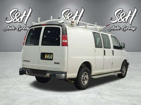 Used 2017 GMC Savana 2500 image 16