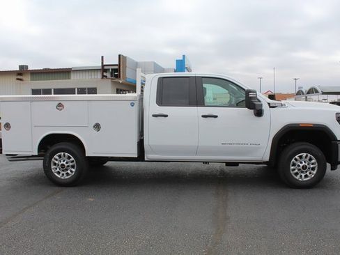 New 2026 GMC Sierra 2500 Pro w/ Convenience Package image 2