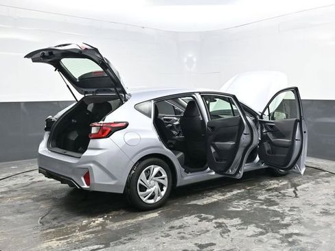 Used 2025 Subaru Impreza 2.0i image 41