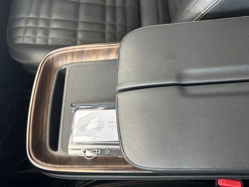 Used 2025 Rivian R1S Premium AWD/4WD image 20