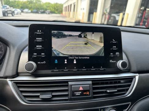 Used 2020 Honda Accord LX image 8