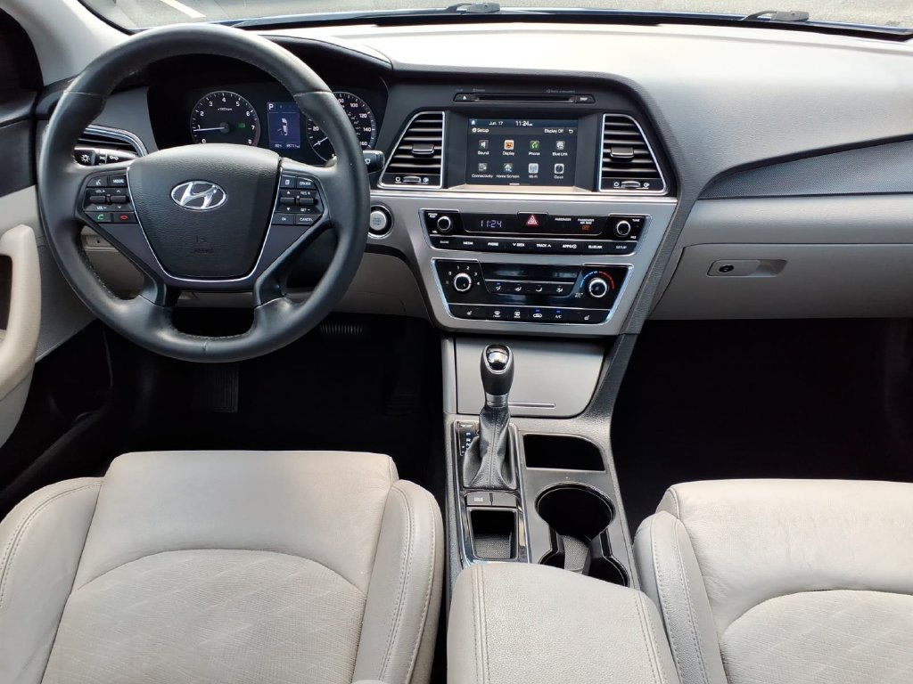 Used 2017 Hyundai Sonata Sport w/ Value Edition Package 02 FWD image 16
