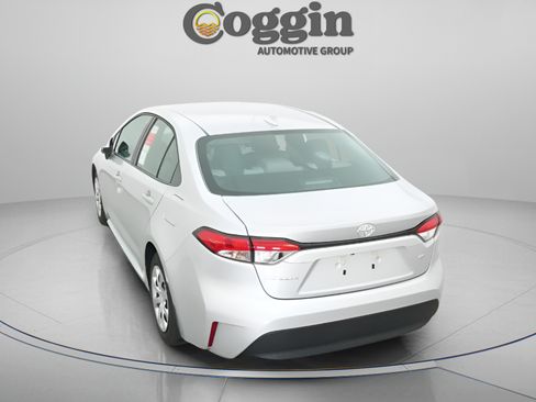 Used 2026 Toyota Corolla LE FWD image 11