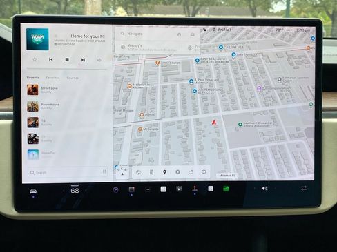 Used 2023 Tesla Model S Standard Range image 14