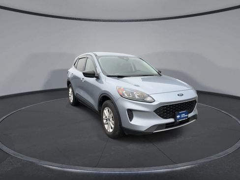 Used 2022 Ford Escape SE w/ Convenience Package image 2