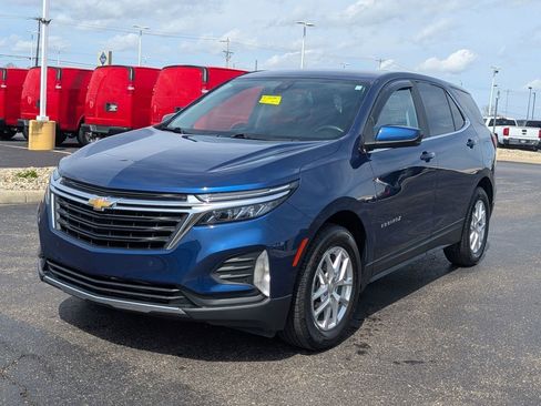 Used 2022 Chevrolet Equinox LT image 3