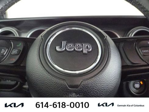 Used 2022 Jeep Wrangler Unlimited Sport image 24