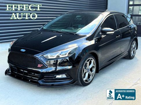 Used 2018 Ford Focus ST image 1