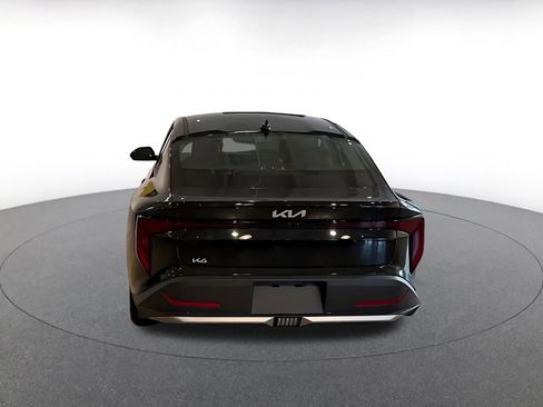 Used 2025 Kia K4 LXS image 12