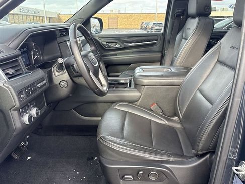 Used 2021 GMC Yukon Denali w/ Denali Premium Package image 20