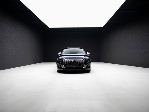 Used 2024 Audi S8 image 87