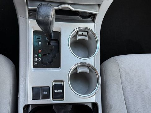 Used 2013 Toyota Highlander FWD image 25