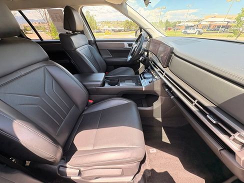 Used 2025 Hyundai Santa Fe SEL AWD/4WD image 33
