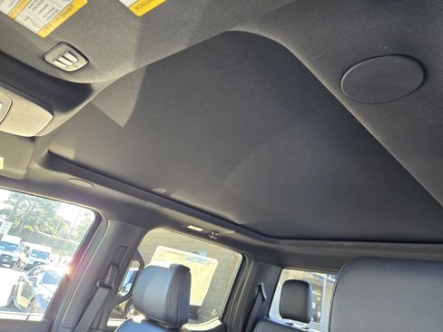 New 2025 Ford F150 Lariat w/ Equipment Group 502A High image 9