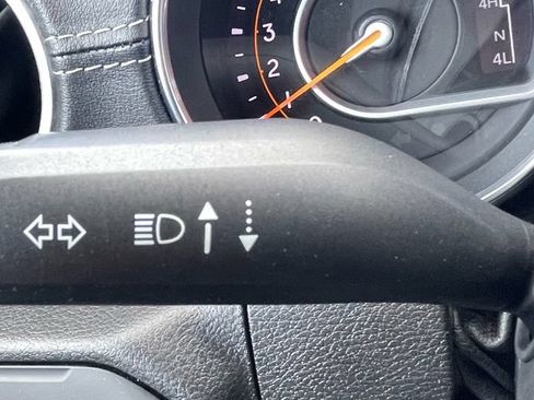 Used 2019 Jeep Wrangler Unlimited Sahara AWD/4WD image 19