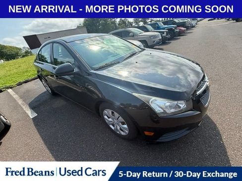 Used 2012 Chevrolet Cruze LS w/ Connectivity Package FWD image 11