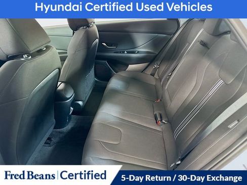 Certified 2025 Hyundai Elantra SEL FWD image 21