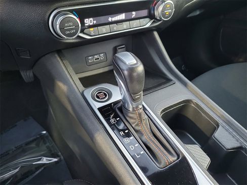 Used 2023 Nissan Sentra SR w/ Trunk Package image 20