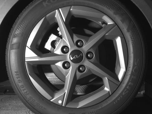 Used 2025 Kia K4 FWD image 15