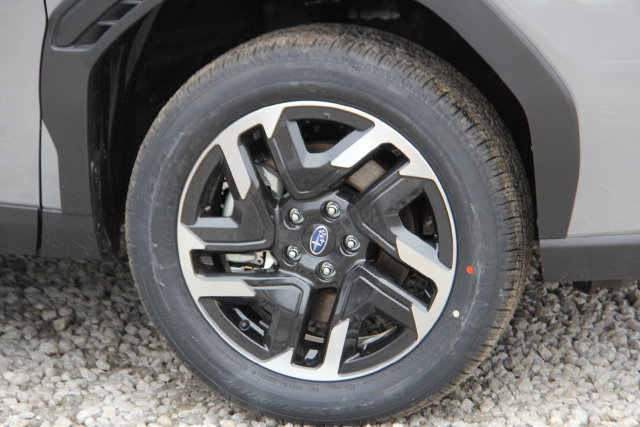 New 2026 Subaru Forester Premium AWD/4WD image 12