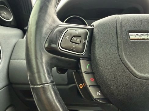Used 2018 Land Rover Range Rover Evoque image 33