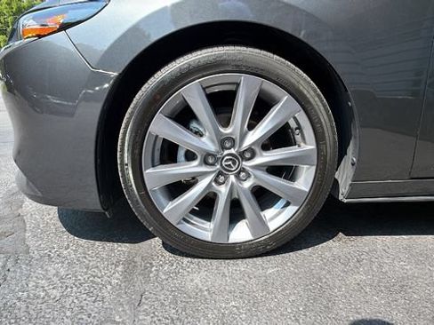 Used 2023 MAZDA MAZDA3 s FWD image 9