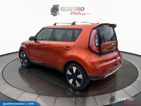 Used 2019 Kia Soul + FWD image 3