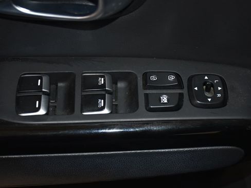 Used 2019 Kia Soul ! image 23