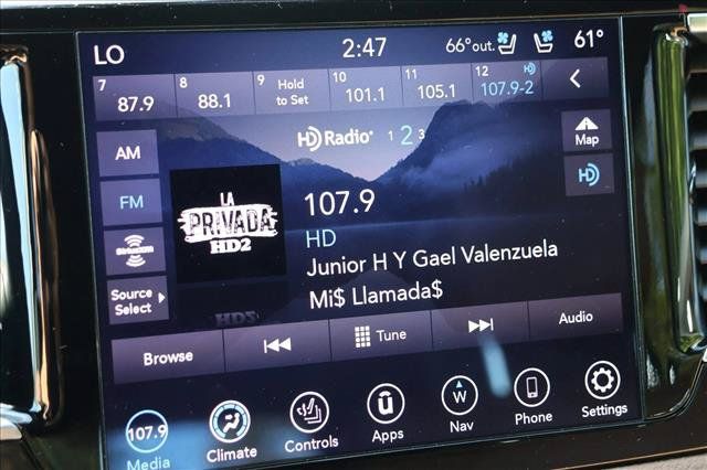 Used 2020 Chrysler Pacifica Limited FWD image 17