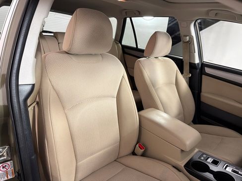 Used 2015 Subaru Outback 2.5i Premium image 26