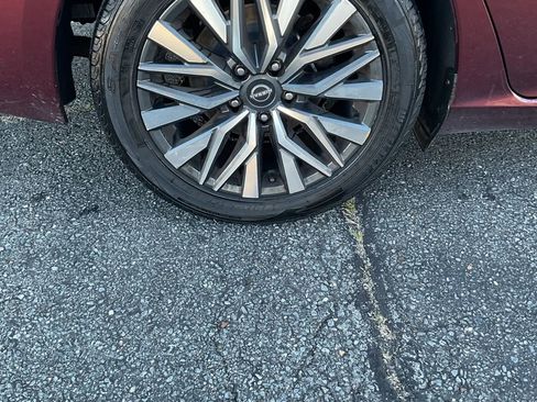 Used 2023 Nissan Altima 2.5 SV image 11