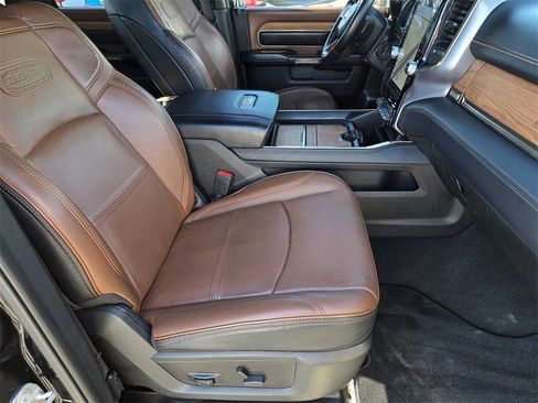 Used 2023 RAM 2500 Limited image 15