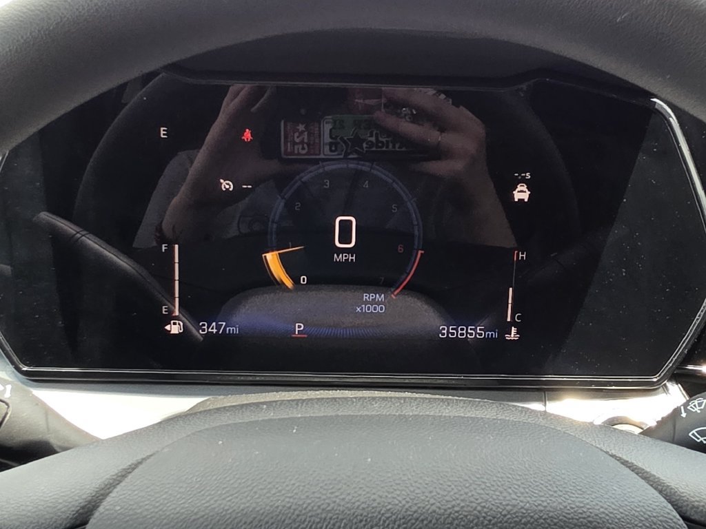 Used 2025 Chevrolet Trax LT FWD image 32