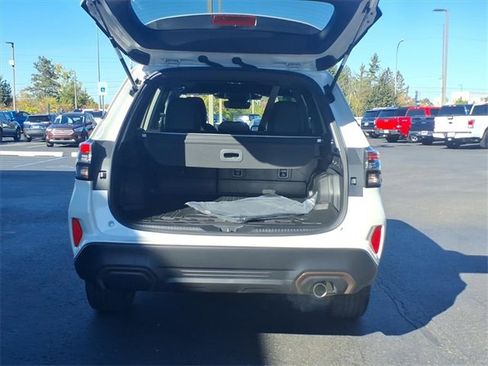 Used 2025 Subaru Forester Sport image 7