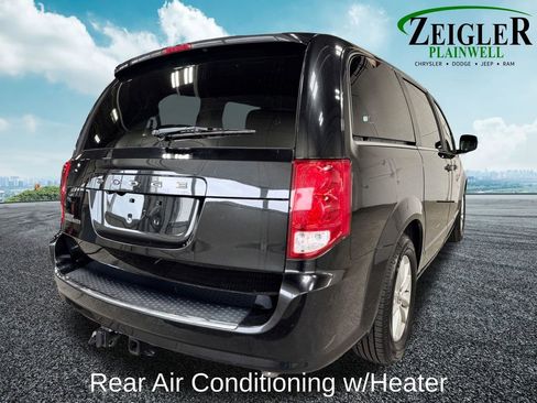 Used 2019 Dodge Grand Caravan SXT FWD image 5