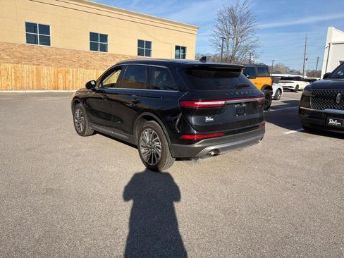 Used 2023 Lincoln Corsair Reserve w/ Equipment Group 201A image 2