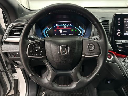 Used 2024 Honda Odyssey Sport image 15