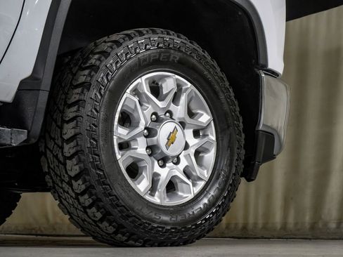 Used 2022 Chevrolet Silverado 2500 LT w/ Convenience Package image 53