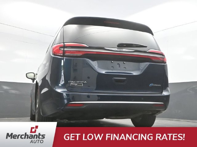 Used 2023 Chrysler Pacifica Touring-L FWD image 39