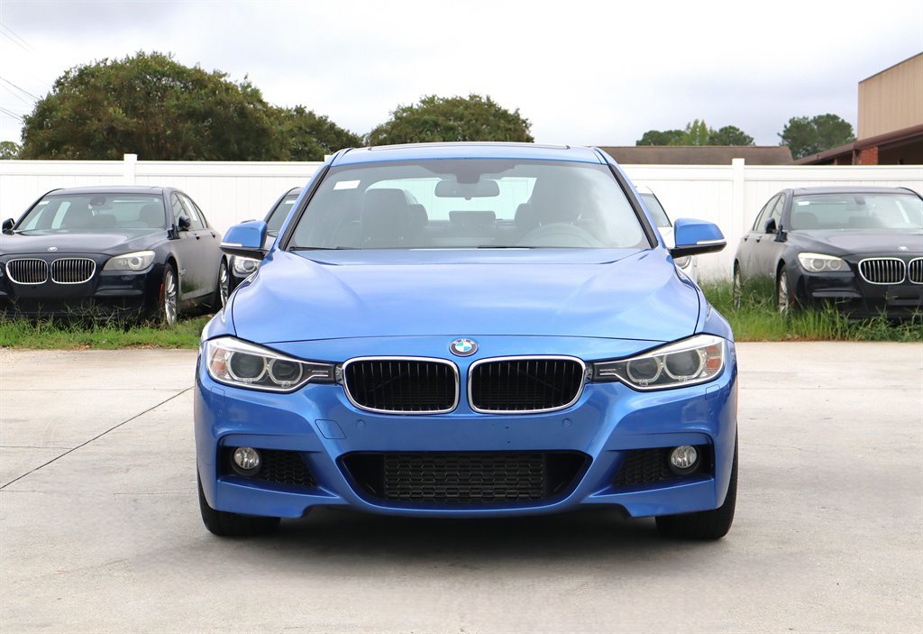 Used 2015 BMW 328i xDrive Sedan AWD/4WD image 2