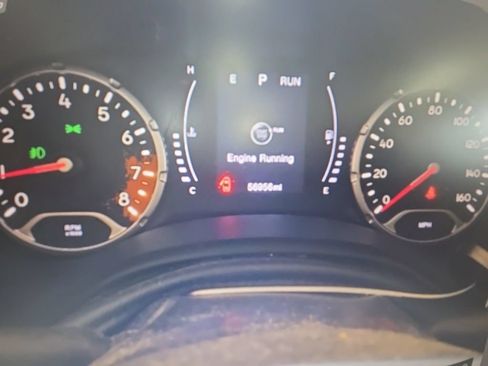 Used 2018 Jeep Renegade Altitude w/ Safety & Security Group AWD/4WD image 8