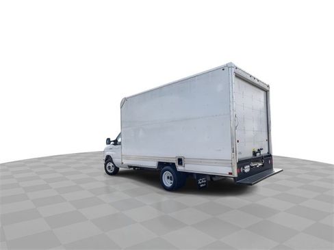 Used 2023 Ford E-350 and Econoline 350 Super Duty w/ Power Windows & Locks Group image 6