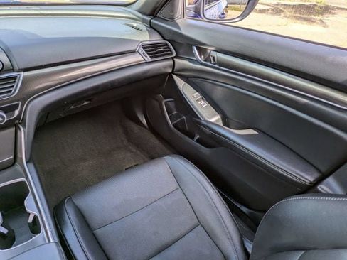 Used 2021 Honda Accord Sport image 16