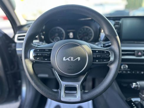 Used 2022 Kia K5 LXS image 11