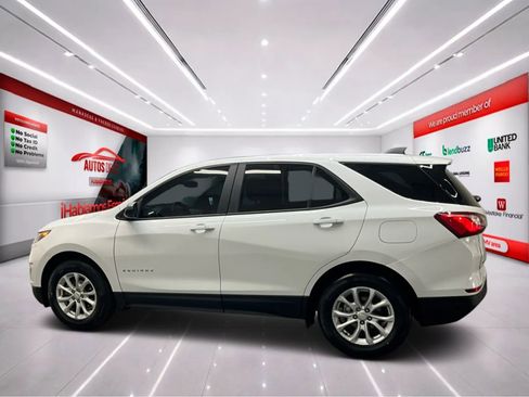 Used 2020 Chevrolet Equinox LS w/ LS Convenience Package AWD/4WD image 5