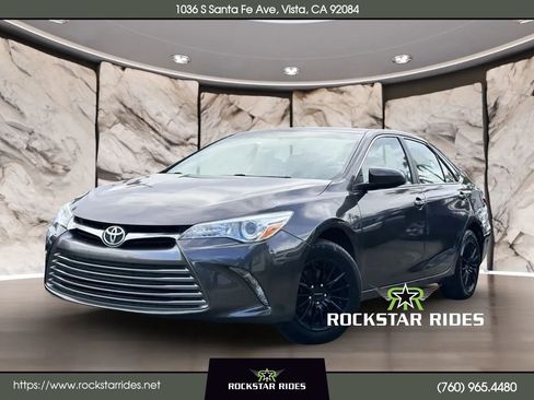 Used 2016 Toyota Camry LE FWD image 1