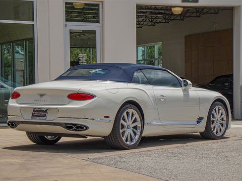 Certified 2021 Bentley Continental GT image 13