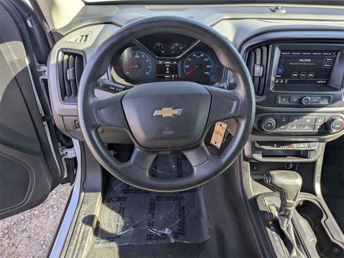 Used 2020 Chevrolet Colorado W/T image 15