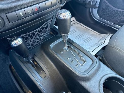 Used 2017 Jeep Wrangler Sport w/ Connectivity Group image 18