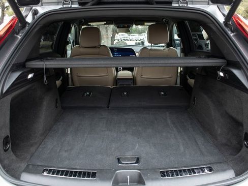 Used 2025 Cadillac XT4 Premium Luxury image 20